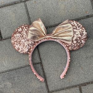 Disney parks Minnie Mouse Ear Headband